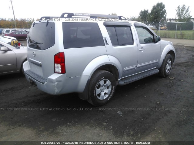 5N1AR18W15C774445 - 2005 NISSAN PATHFINDER LE/SE/XE SILVER photo 4