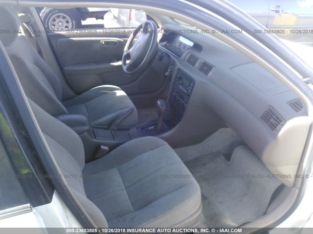 JT2BG28K2X0342168 - 1999 TOYOTA CAMRY LE/XLE WHITE photo 5