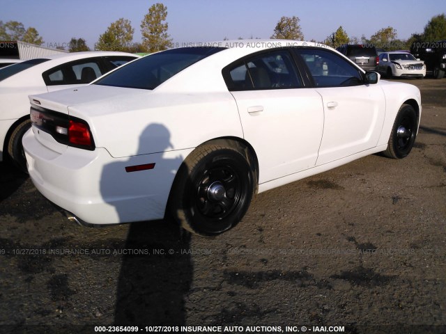 2B3CL1CT5BH587621 - 2011 DODGE CHARGER POLICE WHITE photo 4