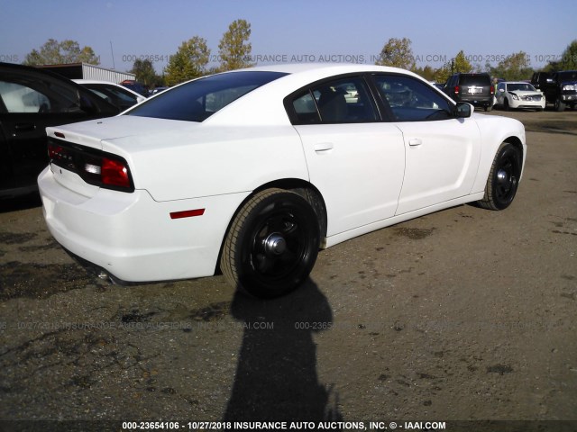 2B3CL1CTXBH587596 - 2011 DODGE CHARGER POLICE WHITE photo 4