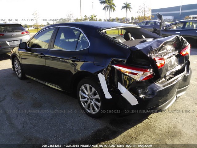 4T1B11HK5JU579140 - 2018 TOYOTA CAMRY L/LE/XLE/SE/XSE BLACK photo 3