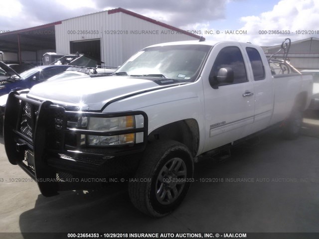 1GC5K0C89BZ454697 - 2011 CHEVROLET SILVERADO K3500 LT Unknown photo 2