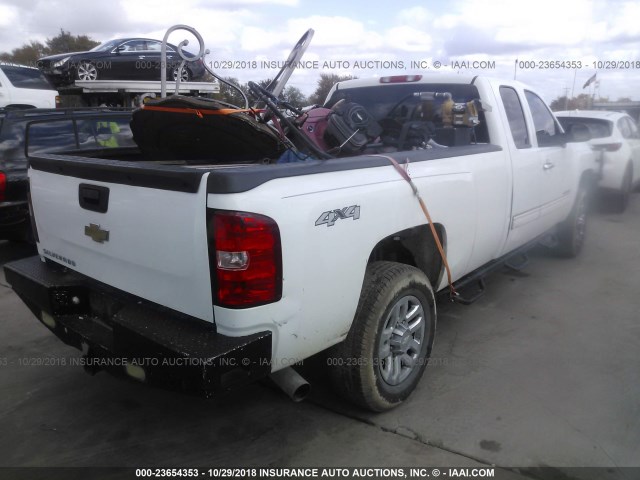 1GC5K0C89BZ454697 - 2011 CHEVROLET SILVERADO K3500 LT Unknown photo 4