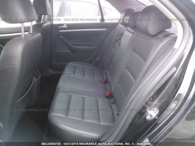 3VWRJ71KX8M122934 - 2008 VOLKSWAGEN JETTA WOLFSBURG 黑色 照片 8