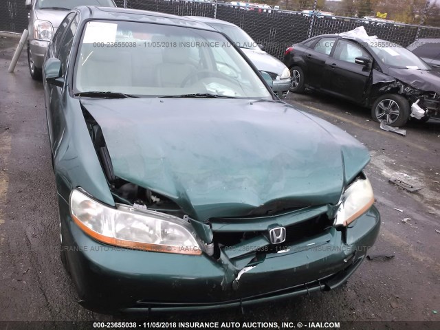 1HGCG56602A026596 - 2002 HONDA ACCORD EX GREEN photo 6