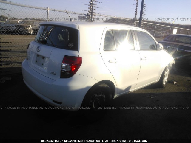 JTKKU10498J018064 - 2008 TOYOTA SCION XD WHITE photo 4