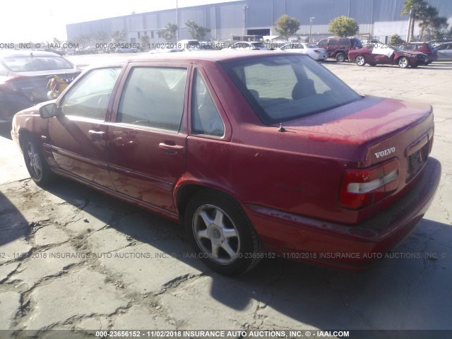 YV1LS5576W1502244 - 1998 VOLVO S70 RED photo 3