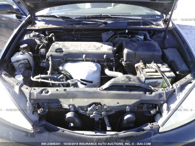 4T1BE32K63U243492 - 2003 TOYOTA CAMRY LE/XLE/SE BLACK photo 10