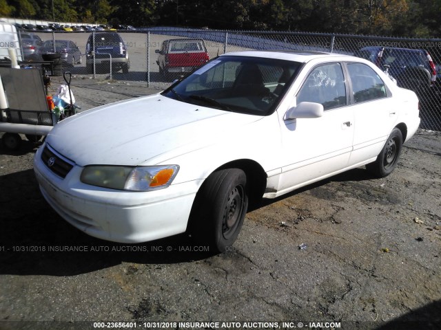 4T1BG22K4YU925850 - 2000 TOYOTA CAMRY CE/LE/XLE თეთრი ფოტო 2