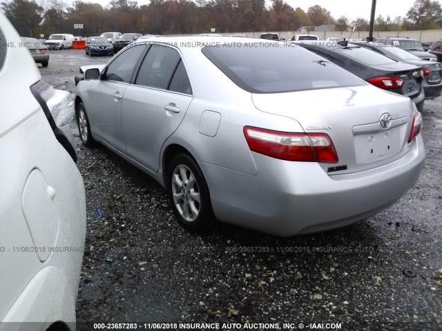 4T1BE46K89U372701 - 2009 TOYOTA CAMRY SE/LE/XLE SILVER photo 3