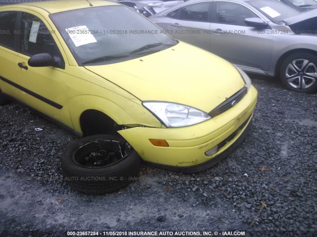 1FAFP34361W272052 - 2001 FORD FOCUS SE/SE SPORT YELLOW photo 6