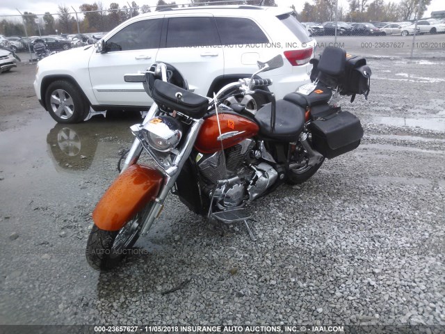 1HFSC52023A003254 - 2003 HONDA VT1300 S ORANGE photo 2