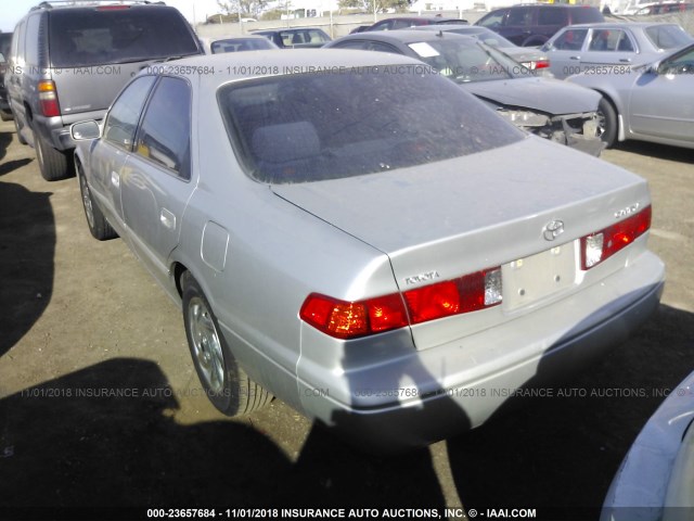 4T1BG22K01U839361 - 2001 TOYOTA CAMRY CE/LE/XLE 银色 照片 3