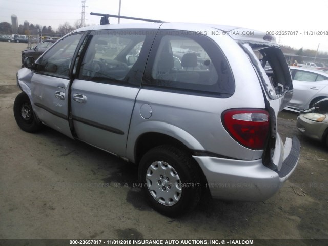 1C4GJ25B13B157045 - 2003 CHRYSLER VOYAGER SILVER photo 3