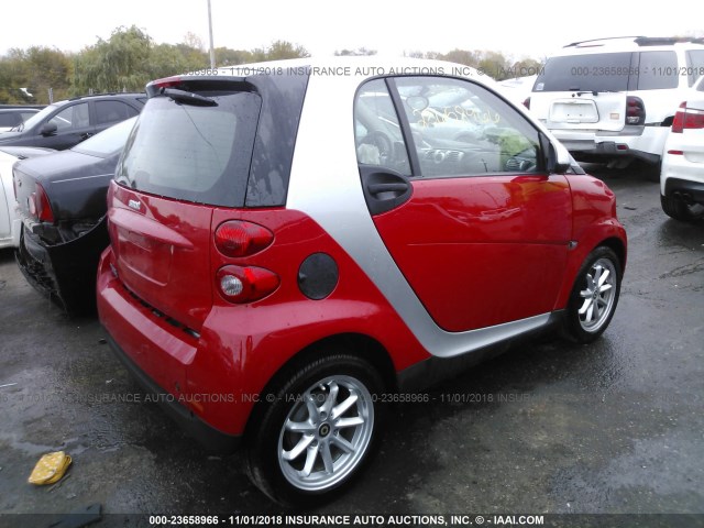 WMEEJ31X99K274462 - 2009 SMART FORTWO PURE/PASSION RED photo 4