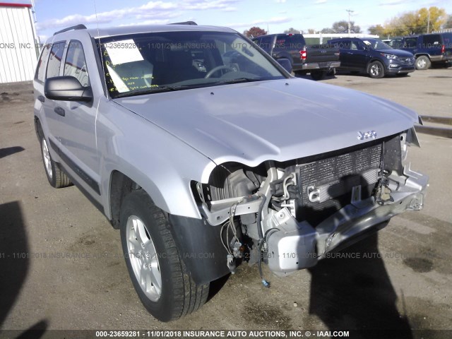 1J4GS48K05C681587 - 2005 JEEP GRAND CHEROKEE LAREDO/COLUMBIA/FREEDOM 银色 照片 1