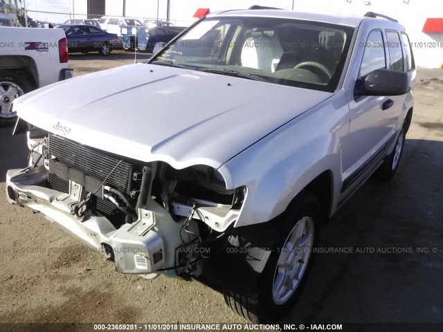 1J4GS48K05C681587 - 2005 JEEP GRAND CHEROKEE LAREDO/COLUMBIA/FREEDOM 银色 照片 2