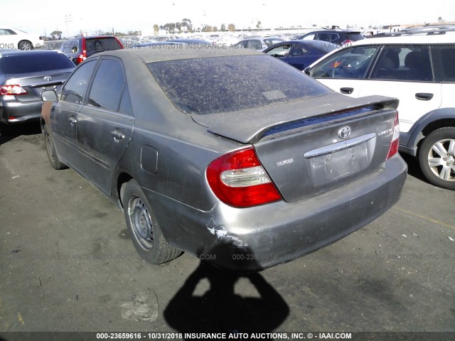 4T1BE32K43U691343 - 2003 TOYOTA CAMRY LE/XLE/SE GRAY photo 3
