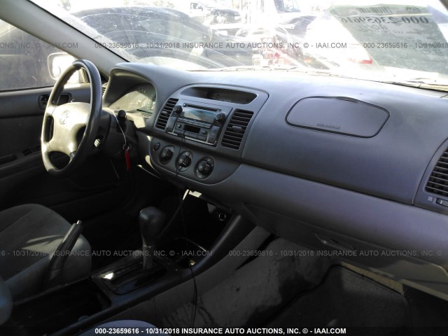4T1BE32K43U691343 - 2003 TOYOTA CAMRY LE/XLE/SE GRAY photo 5