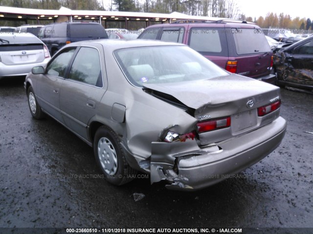 4T1BG22K0XU424808 - 1999 TOYOTA CAMRY CE/LE/XLE 米色 照片 3