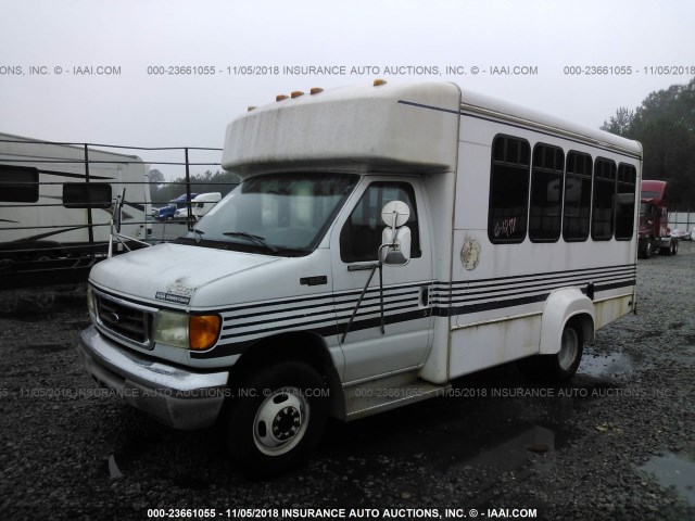 1FDWE35S74HA49271 - 2004 FORD ECONOLINE E350 SUPER DUTY CTWAY VAN WHITE photo 2