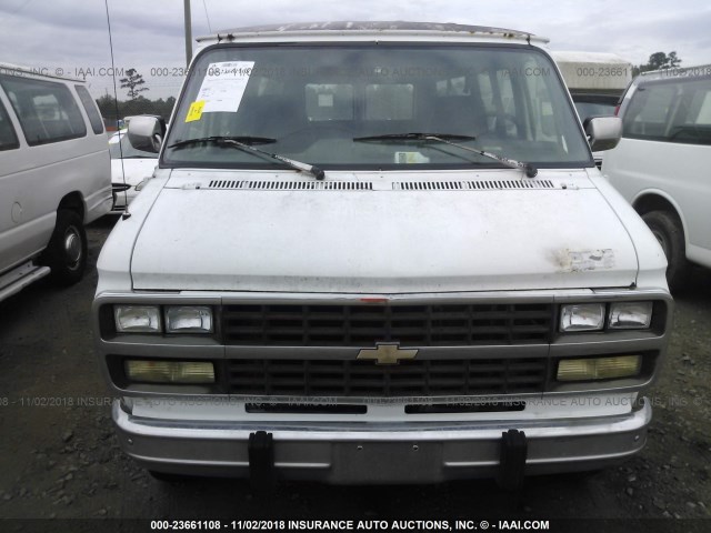 1GAGG39K1SF179013 - 1995 CHEVROLET G30 G30 WHITE photo 6