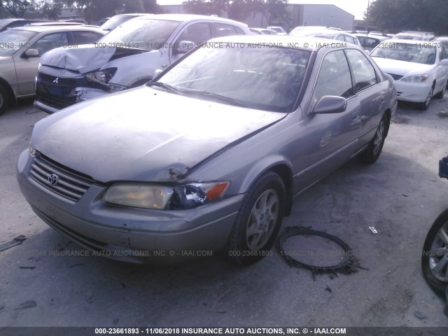 JT2BF28K9X0203951 - 1999 TOYOTA CAMRY LE/XLE Qızıl foto 2