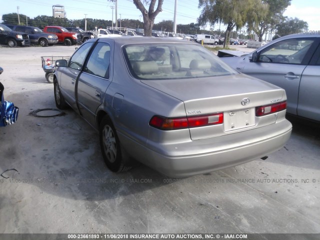 JT2BF28K9X0203951 - 1999 TOYOTA CAMRY LE/XLE Qızıl foto 3