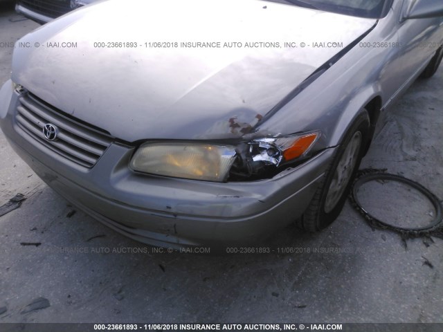 JT2BF28K9X0203951 - 1999 TOYOTA CAMRY LE/XLE Qızıl foto 6