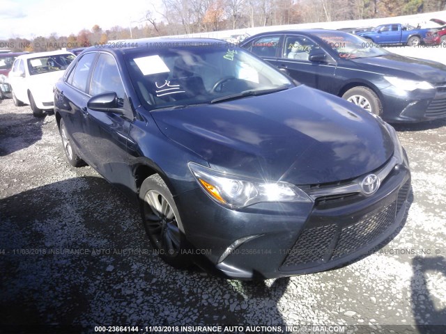 4T1BF1FK9GU187565 - 2016 TOYOTA CAMRY LE/XLE/SE/XSE 海军蓝 照片 1