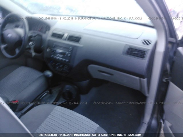 1FAFP34N37W293337 - 2007 FORD FOCUS ZX4/S/SE/SES GRAY photo 5