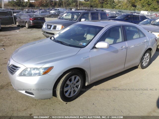 4T1BB46K48U040360 - 2008 TOYOTA CAMRY HYBRID SILVER photo 2