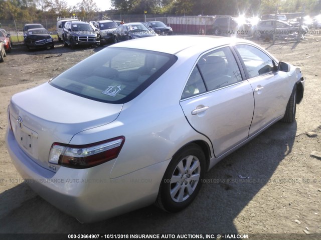 4T1BB46K48U040360 - 2008 TOYOTA CAMRY HYBRID SILVER photo 4