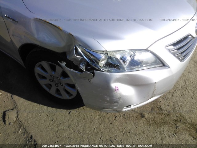 4T1BB46K48U040360 - 2008 TOYOTA CAMRY HYBRID SILVER photo 6