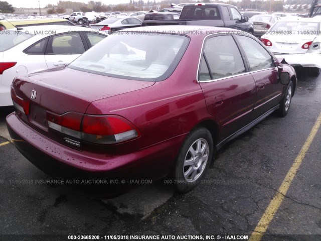 1HGCG668X2A112246 - 2002 HONDA ACCORD EX/SE RED photo 4