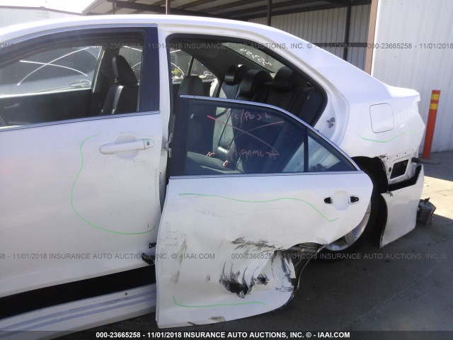 4T1BF1FK2DU674537 - 2013 TOYOTA CAMRY L/SE/LE/XLE Ağ foto 6
