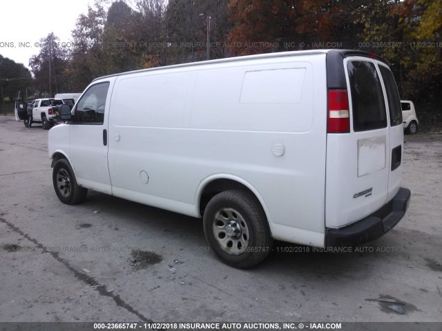 1GCSGAFXXC1123625 - 2012 CHEVROLET EXPRESS G1500  WHITE photo 3