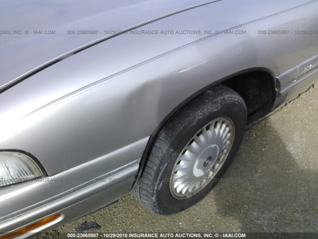 1G4HR52K6WH401353 - 1998 BUICK LESABRE LIMITED GRAY photo 6