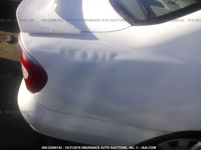 4T1BE30K64U343144 - 2004 TOYOTA CAMRY LE/XLE/SE WHITE photo 6