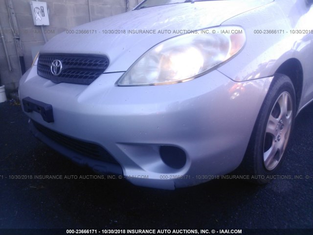 2T1KR30E77C628150 - 2007 TOYOTA COROLLA MATRIX XR SILVER photo 6