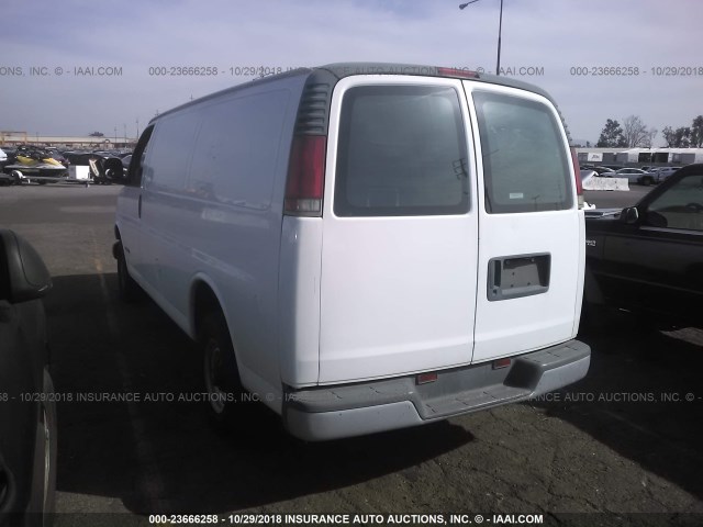 1GCHG35G711185794 - 2001 CHEVROLET EXPRESS G3500  WHITE photo 3