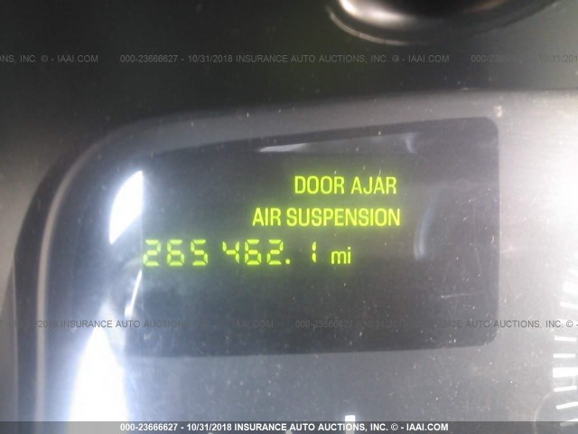 1L1FM81W1YY793772 - 2000 LINCOLN TOWN CAR EXECUTIVE WHITE photo 7