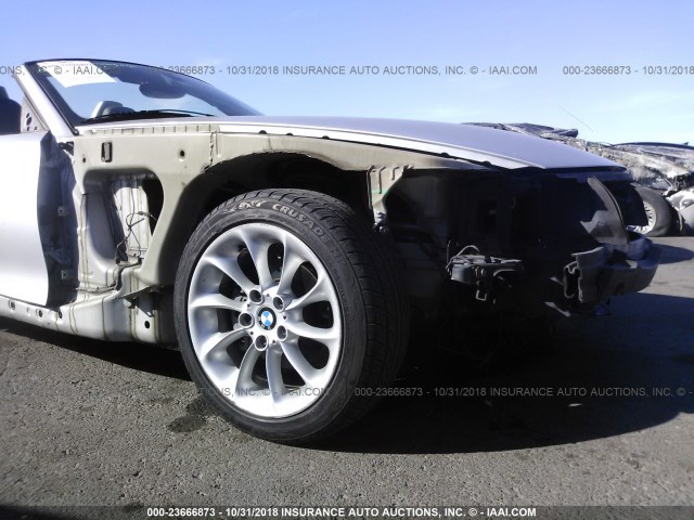 4USBT334X3LS40573 - 2003 BMW Z4 2.5 SILVER photo 6