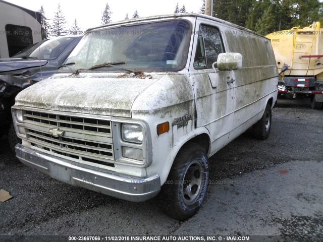 1GCEG25H6F7180967 - 1985 CHEVROLET G20 WHITE photo 2