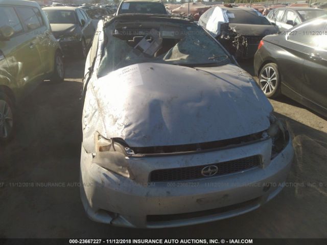 JTKDE177750005594 - 2005 TOYOTA SCION TC Gümüş foto 6