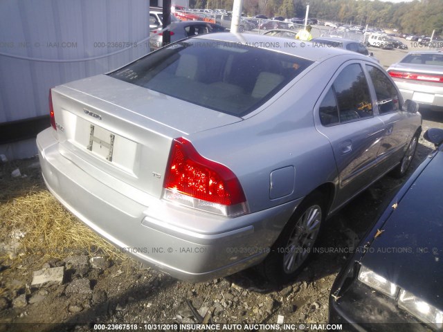 YV1RS547662550378 - 2006 VOLVO S60 T5 SILVER photo 4