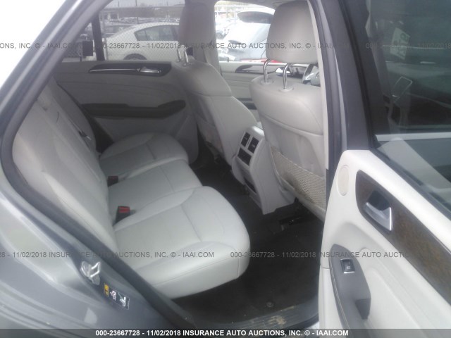 4JGDA5HB0DA255583 - 2013 MERCEDES-BENZ ML 350 4MATIC GRAY photo 8
