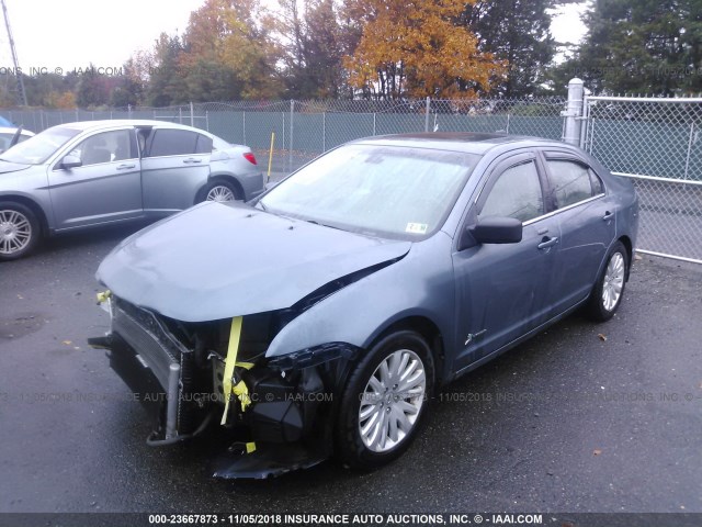 3FADP0L30CR267913 - 2012 FORD FUSION HYBRID BLUE photo 2