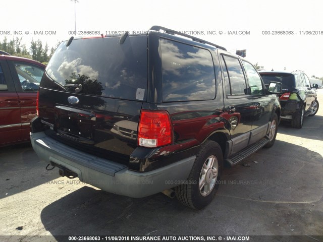 1FMPU15546LA60430 - 2006 FORD EXPEDITION XLT BLACK photo 4