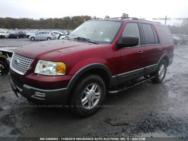 1FMFU16LX4LA49244 - 2004 FORD EXPEDITION XLT RED photo 2